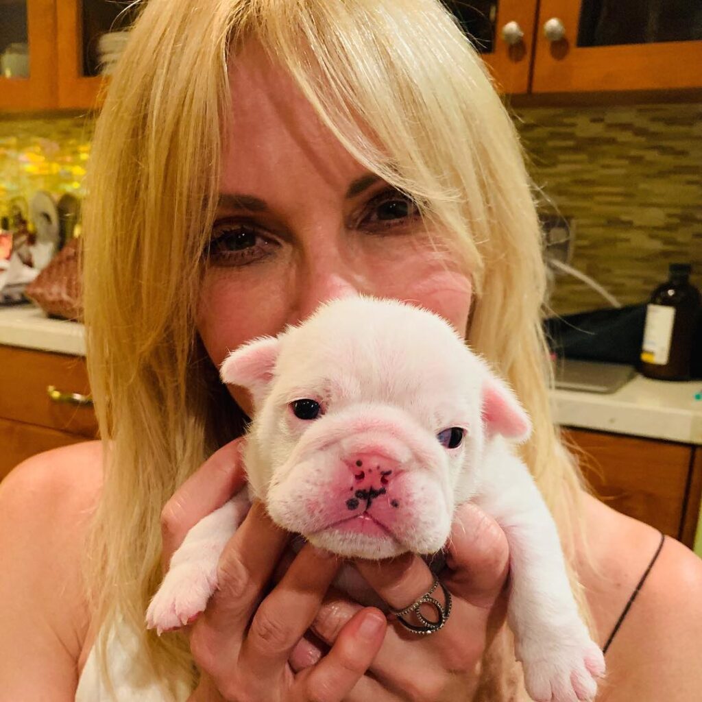 Lisa Arturo and puppy
